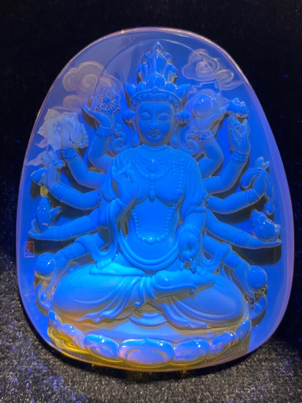 蓝珀雕刻件 千手观音 蓝珀 琥珀蜜蜡