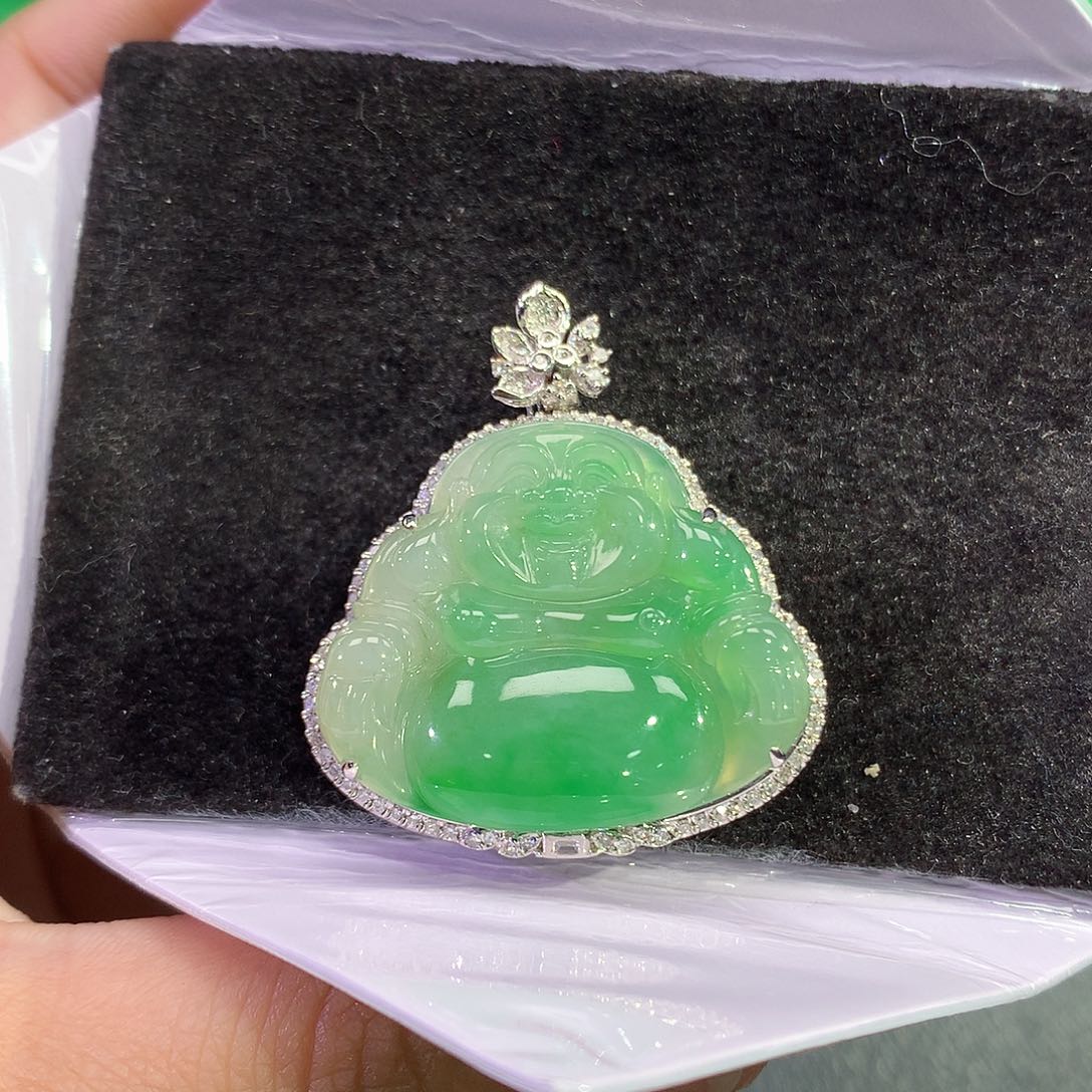 翡翠吊坠(赠链)18K金镶嵌