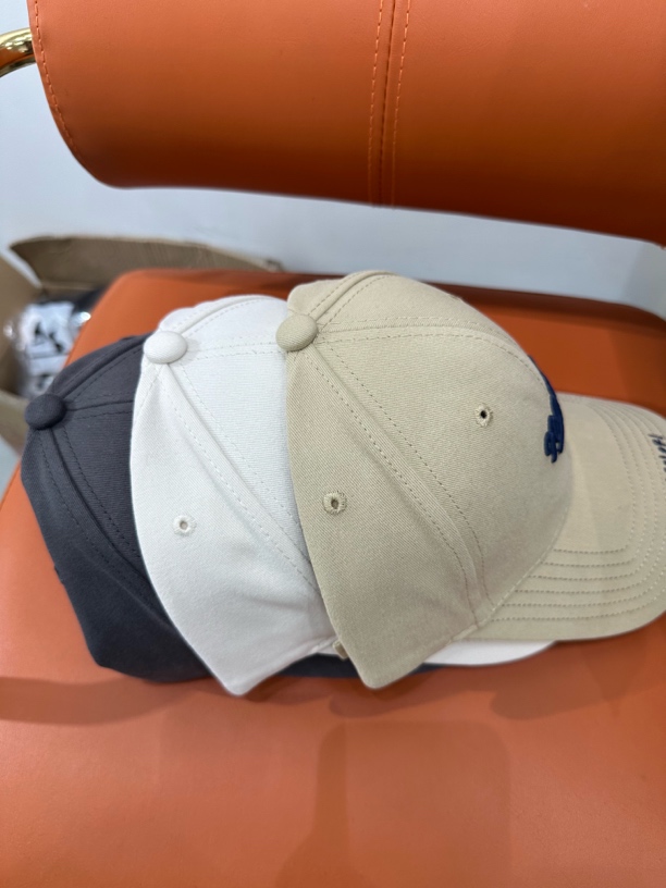 炫彩阁583【字母四季百搭款棒球帽】