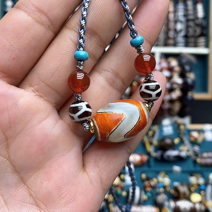 玛瑙/玉髓颈饰合金