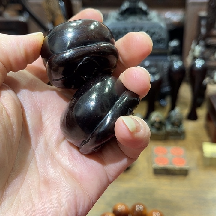 香榧木过年放福利了