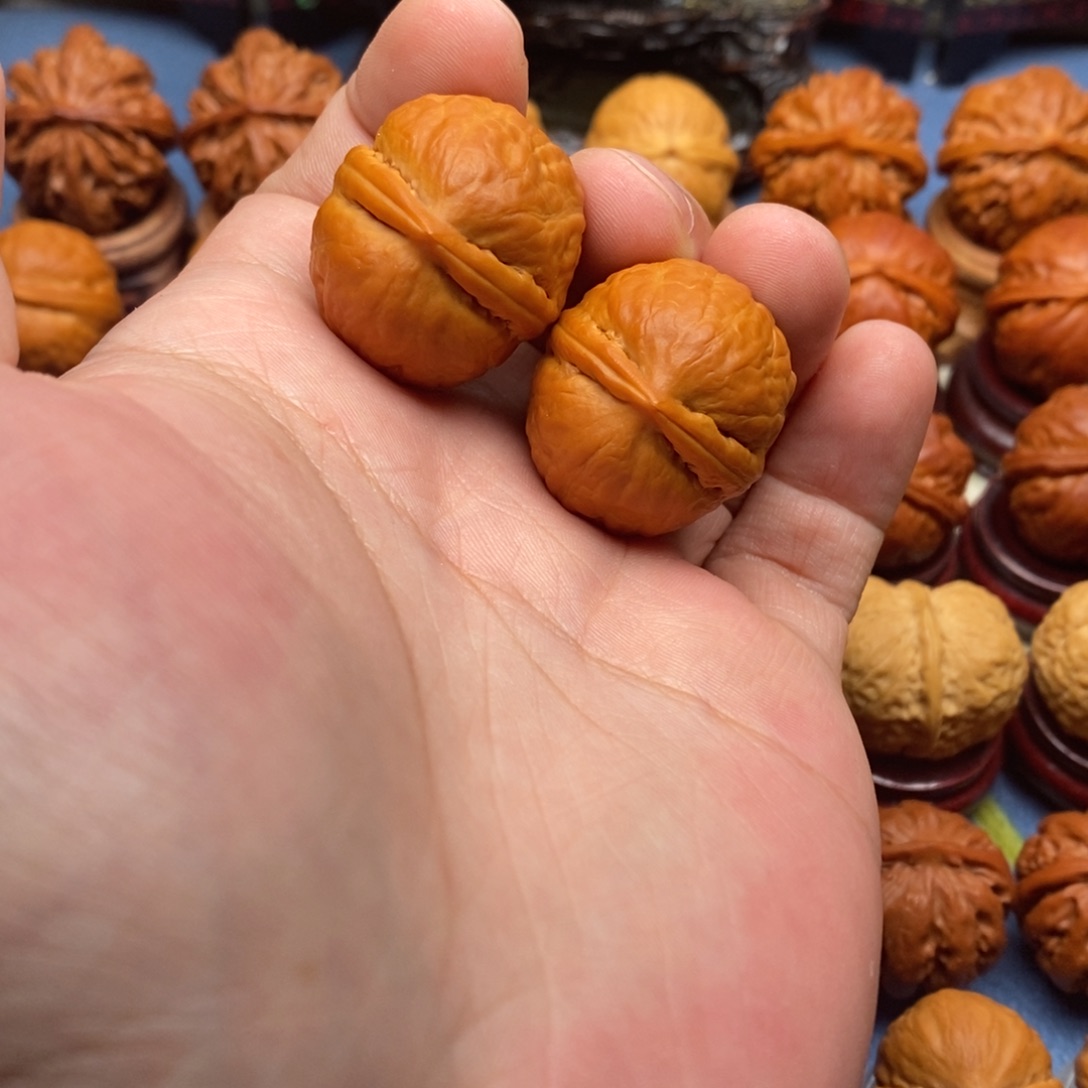 把件文玩核桃小石头