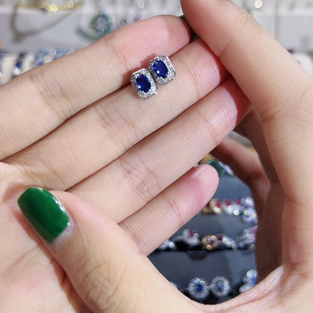 蓝宝石耳饰银S925镶嵌