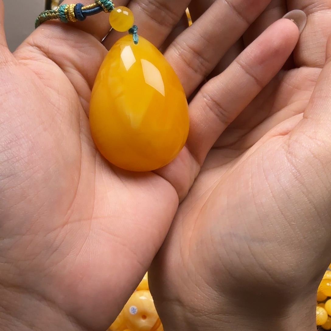 未镶嵌蜜蜡珠宝奇石翅*