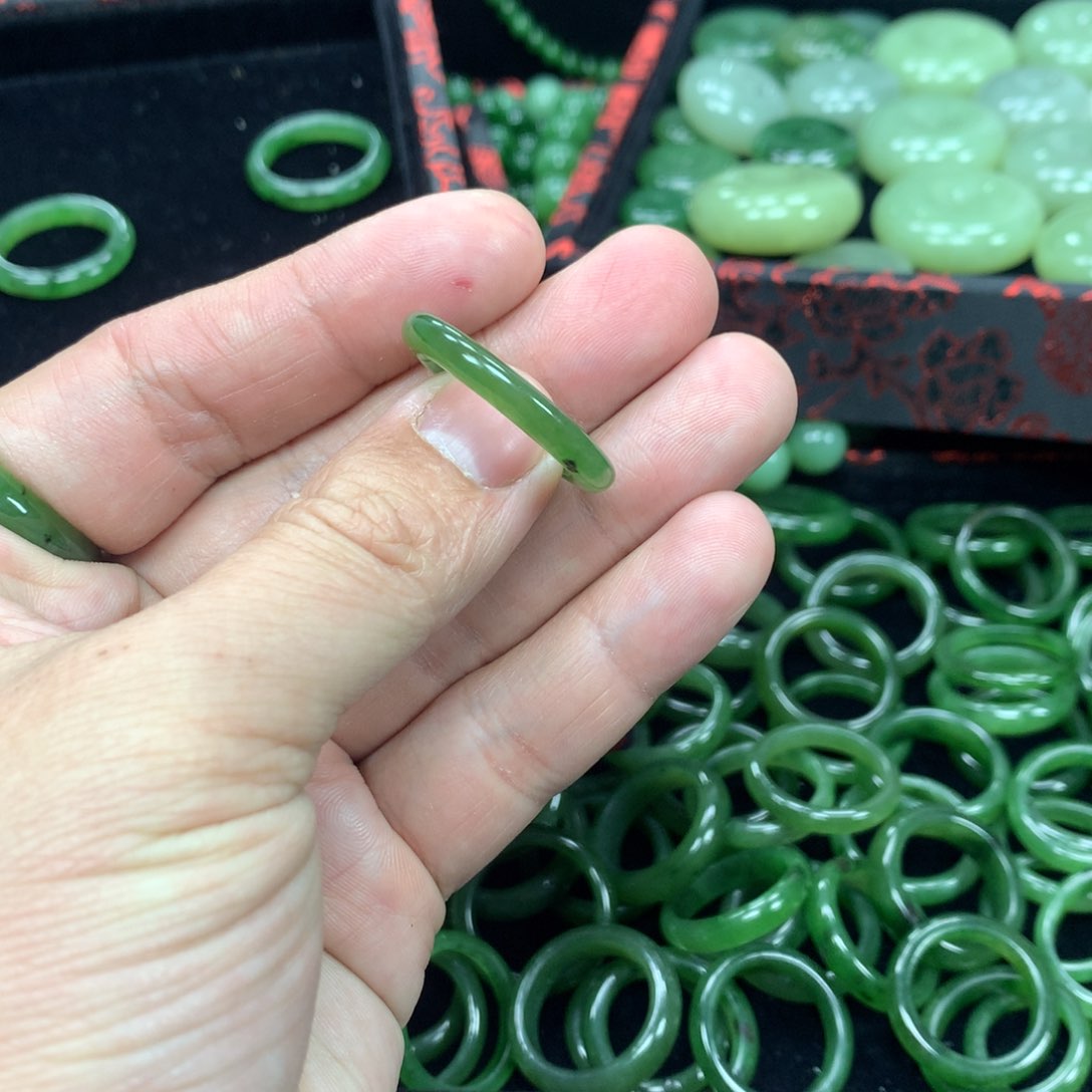 【闪购商品】和田玉戒指未镶嵌用****姐