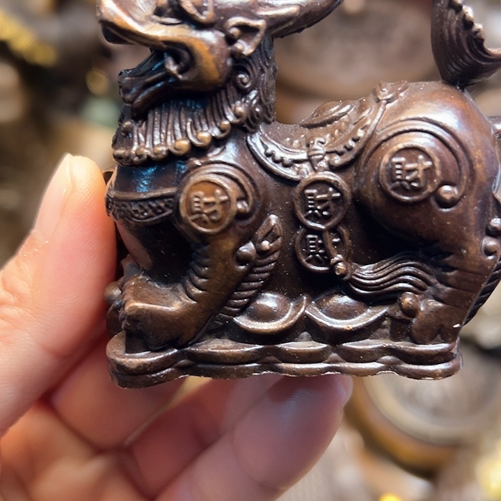 铜器摆件老王直播间