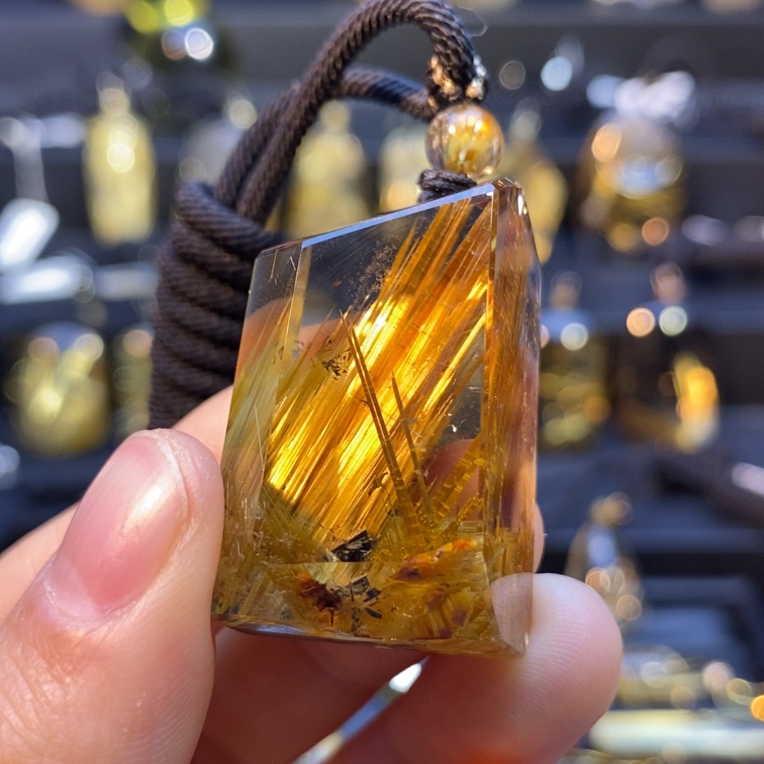 水晶颈饰未镶嵌天然水晶钛晶随形吊坠