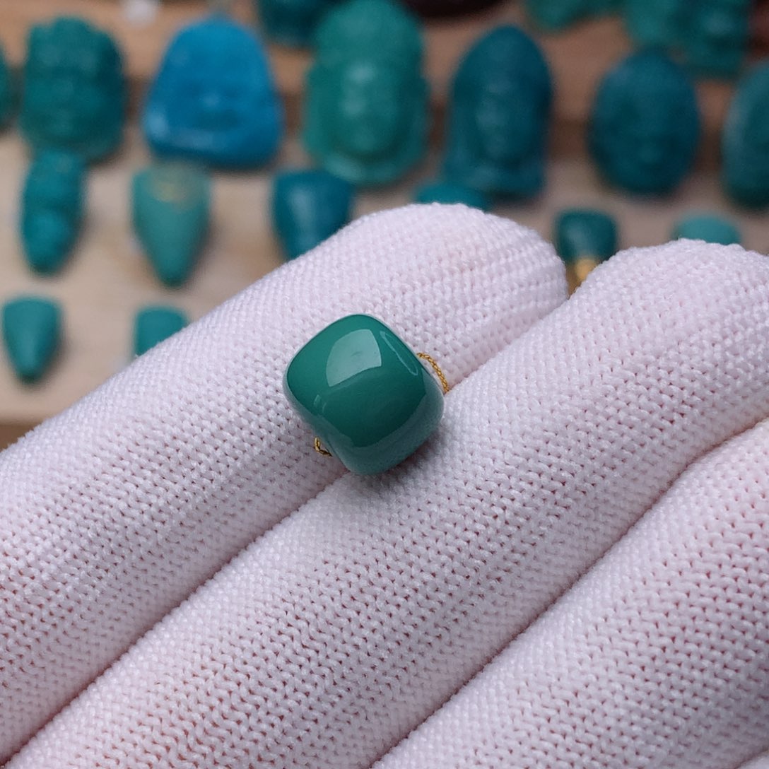 绿松石珠宝奇石未镶嵌曹*宽