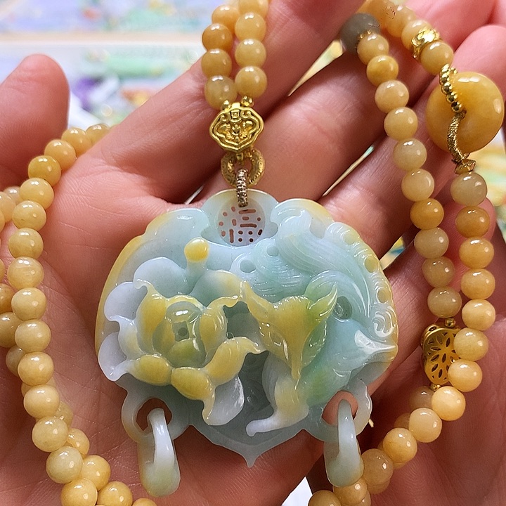 翡翠颈饰未镶嵌吊坠