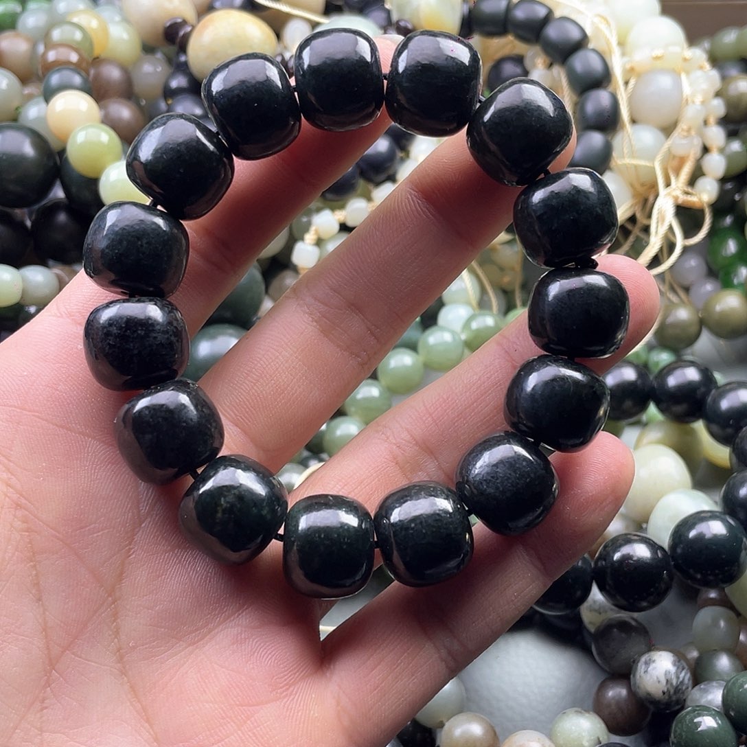 和田玉手串未镶嵌