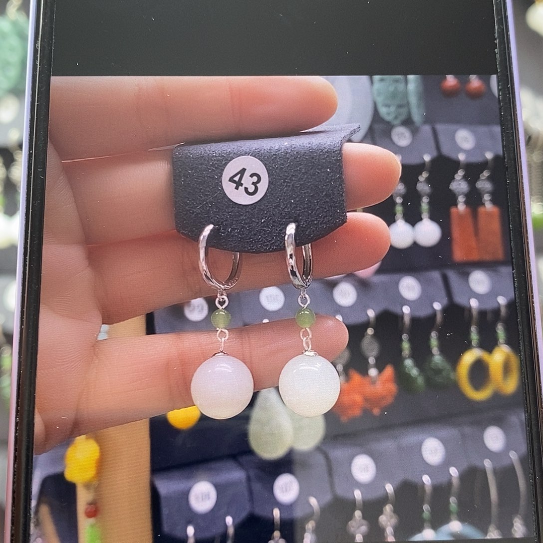 鸽***和田玉银S925镶嵌耳饰