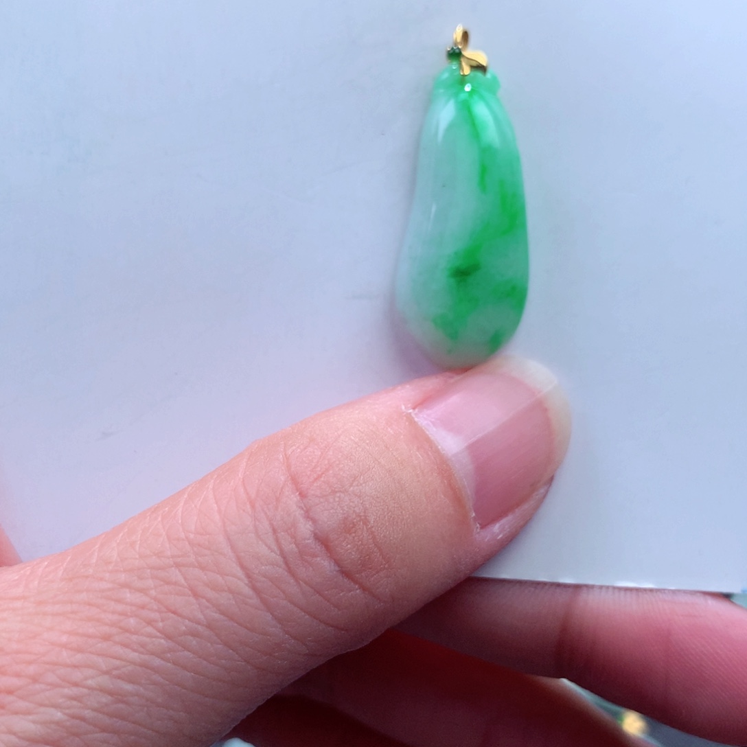 翡翠吊坠(不含链)18K金镶嵌