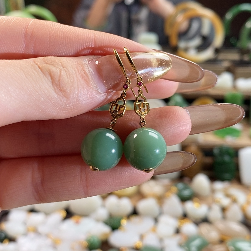 【闪购商品】和田玉耳钩18K金镶嵌