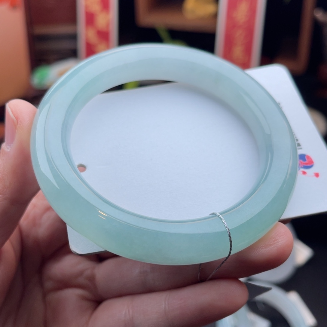 未镶嵌手镯（圆镯）翡翠蓝水 胶润