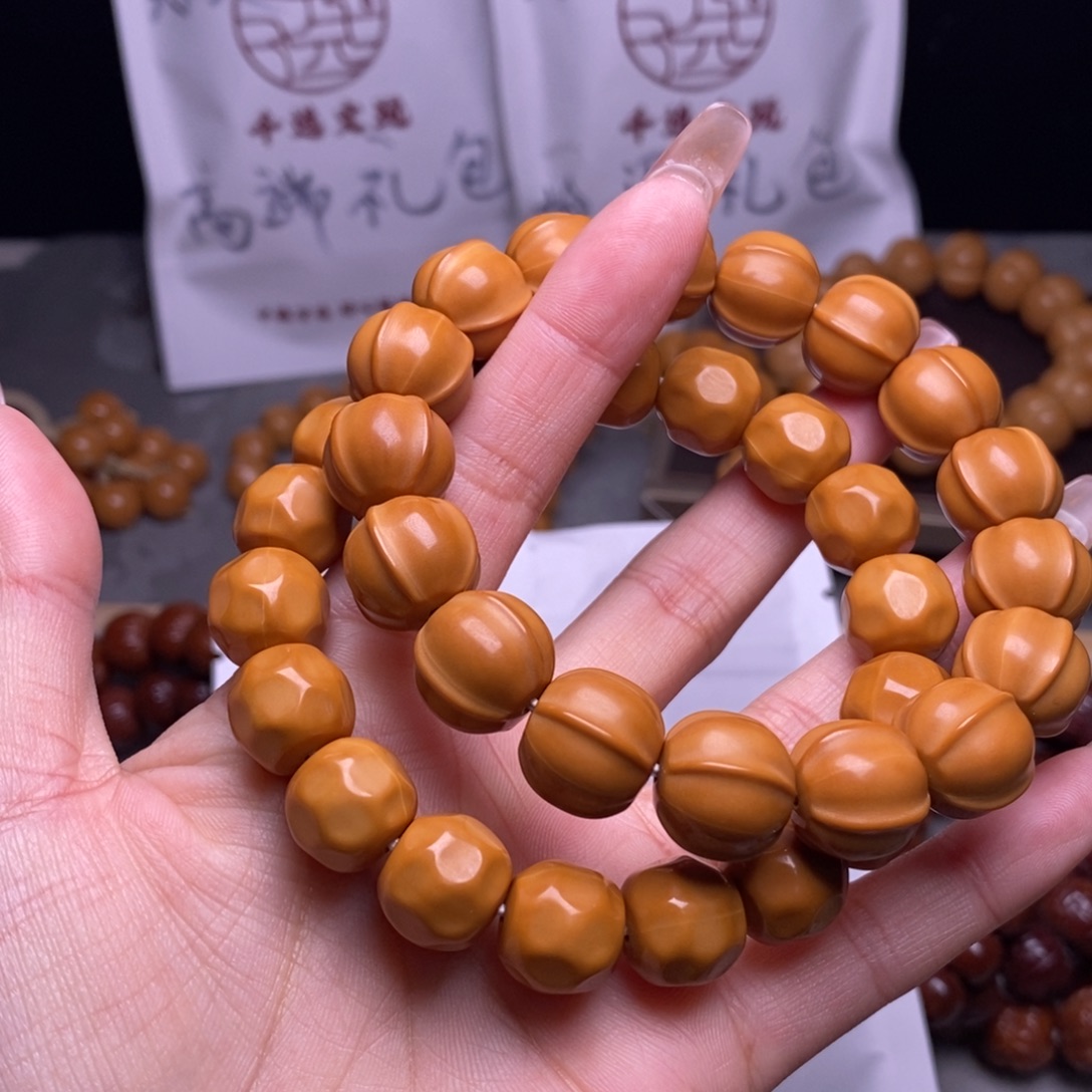 文玩核桃手串奶酪鲨鱼