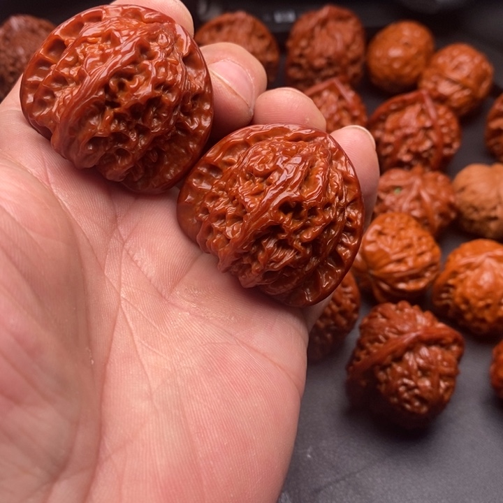 吊坠文玩核桃冷白狮子