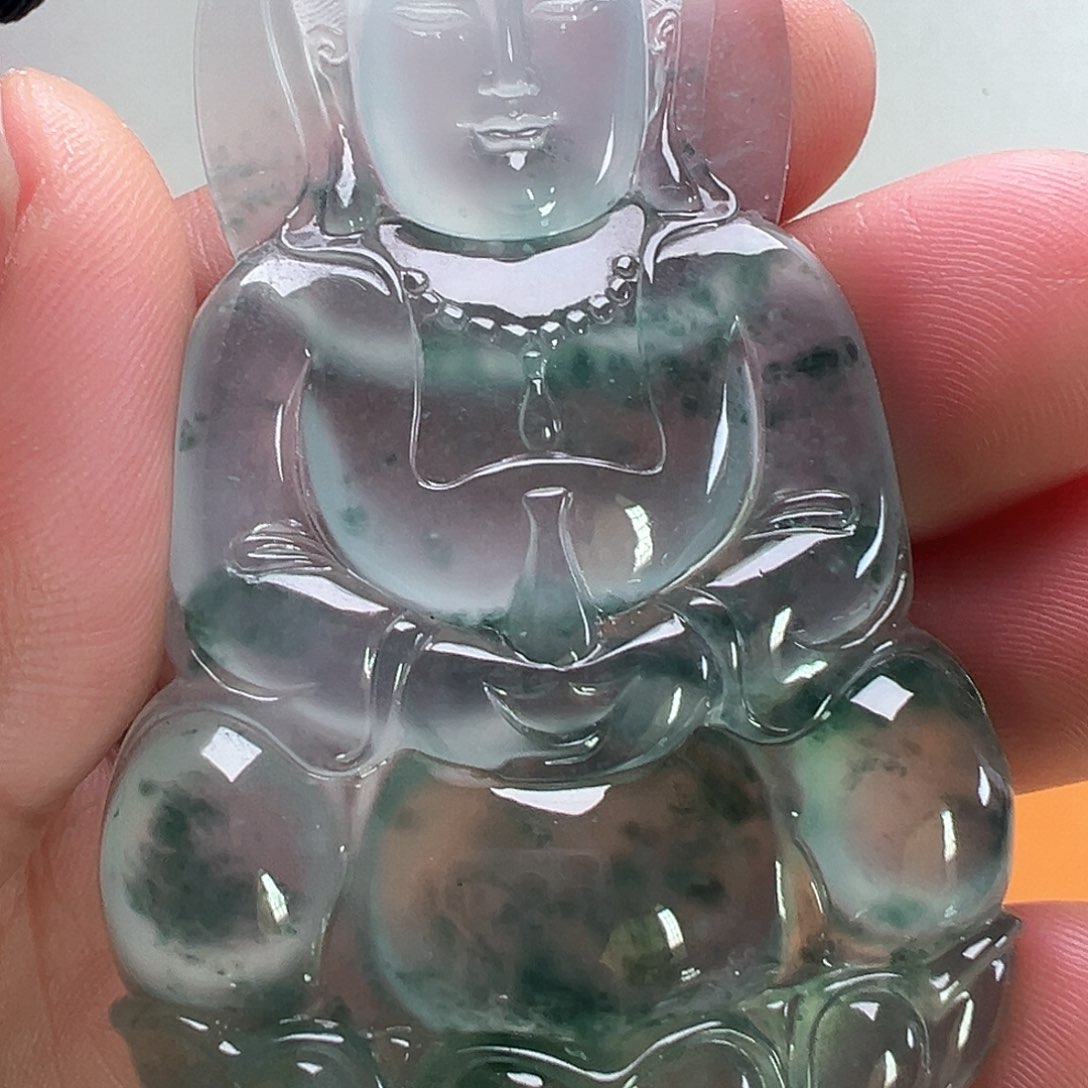 翡翠颈饰未镶嵌高冰飘蓝花观音