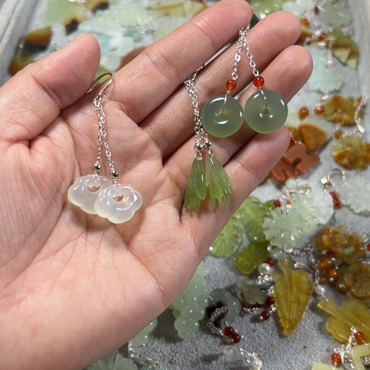 蛇纹石玉耳饰未镶嵌大*