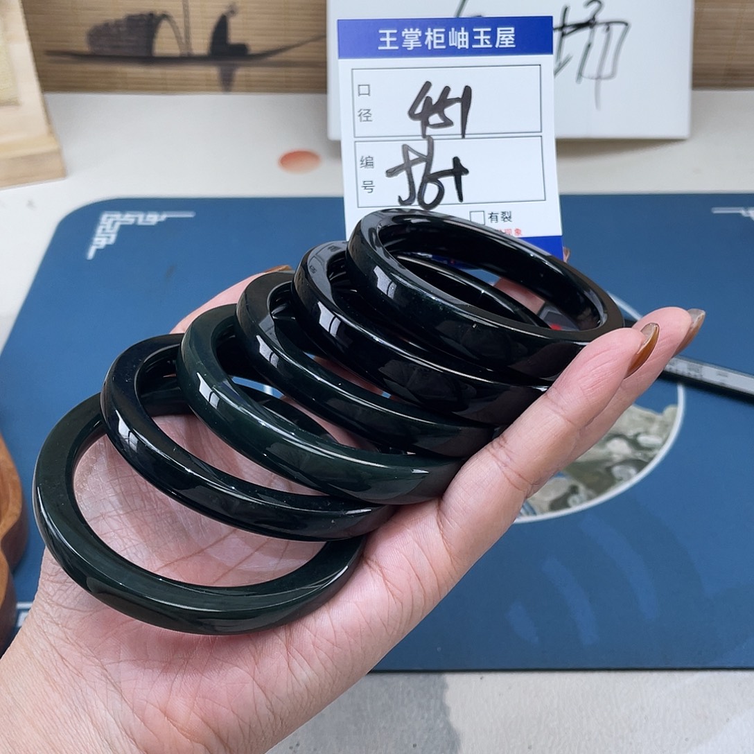 和田玉未镶嵌手链多样性，发一件