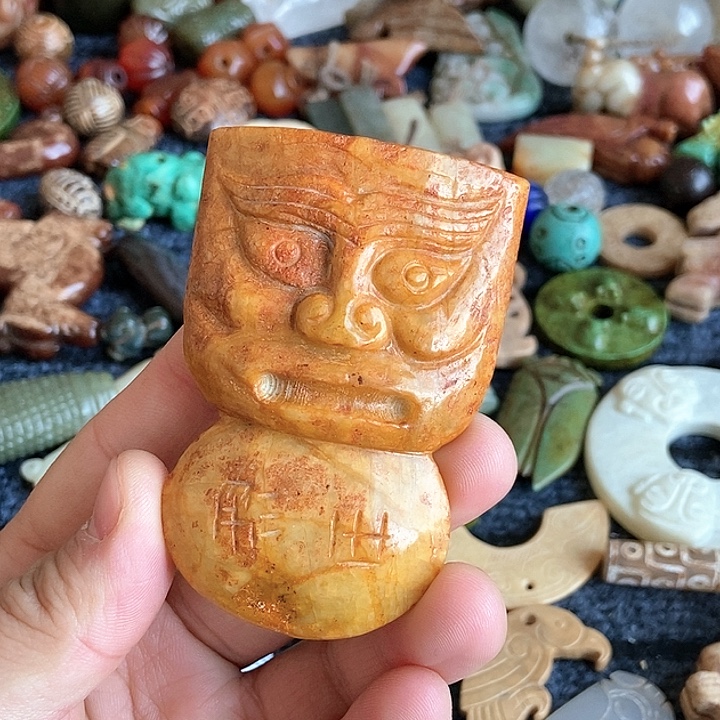 和田玉未镶嵌颈饰100