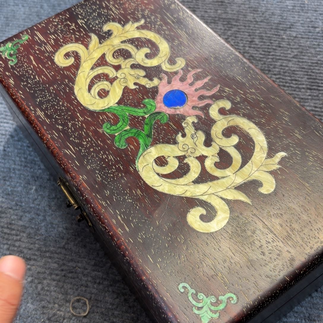 木小叶紫檀满金星收纳盒