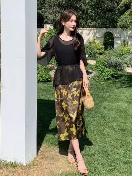 【韩衣舍】新夏款时尚收腰短袖轻薄碎花吊带裙罩衫套装