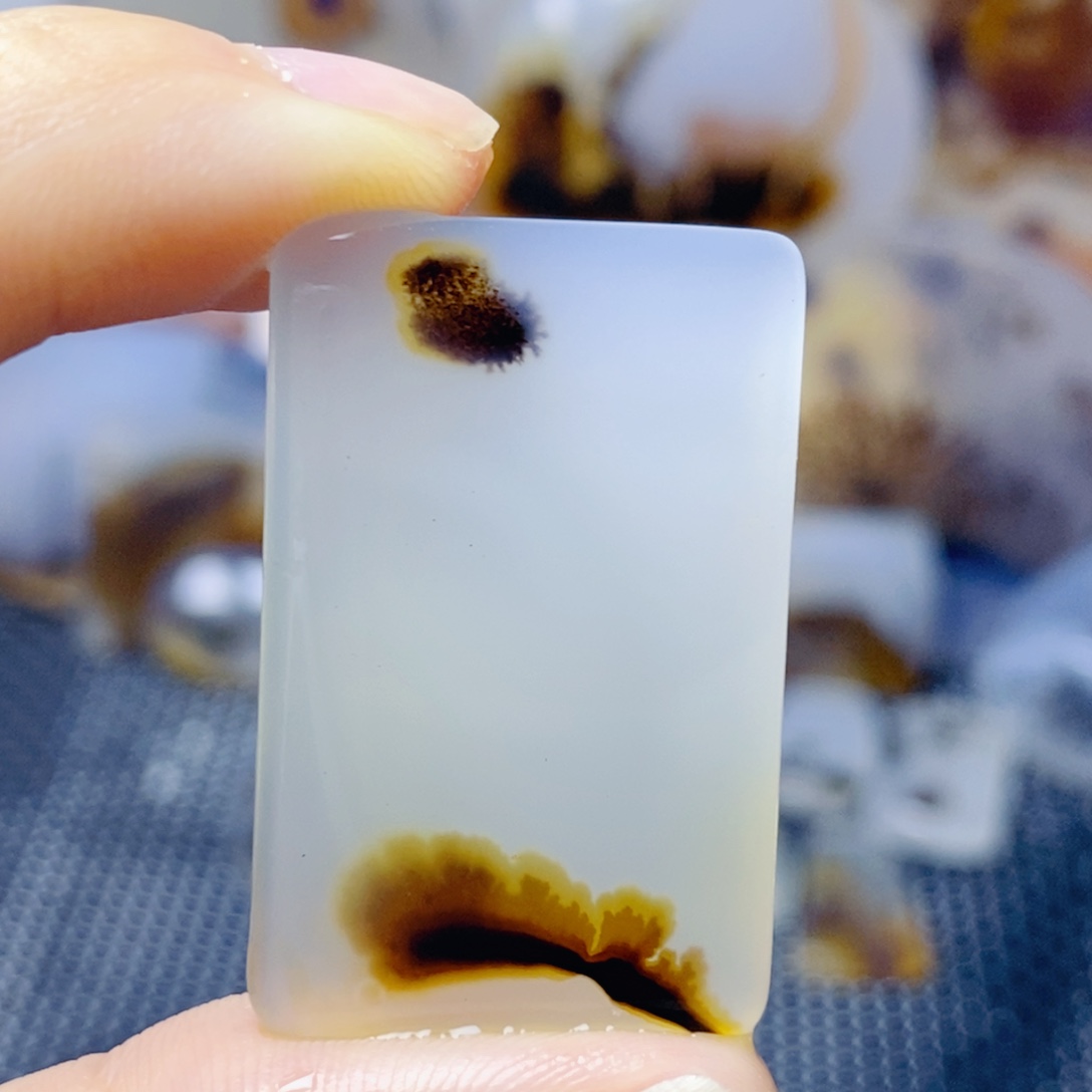 玛瑙/玉髓未镶嵌珠宝奇石