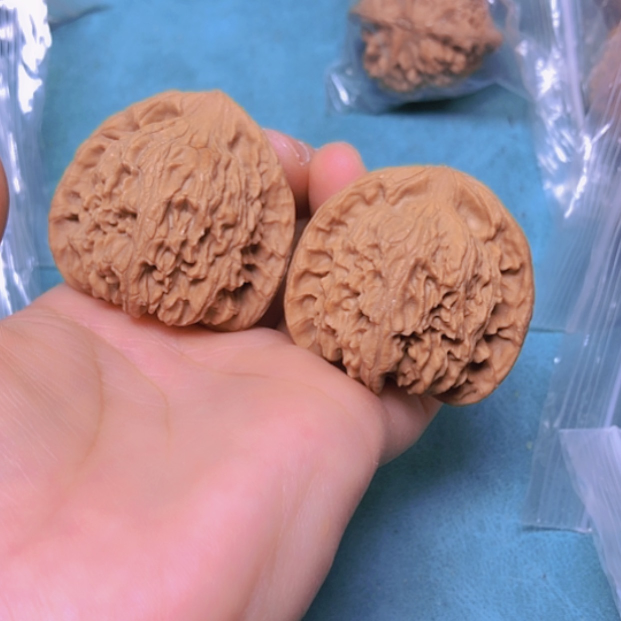 【闪购商品】把件核桃43.5红狮子头修尖出油