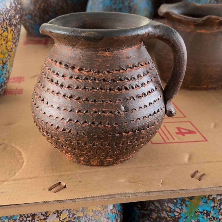 8.8-1高14口11土黄小壶