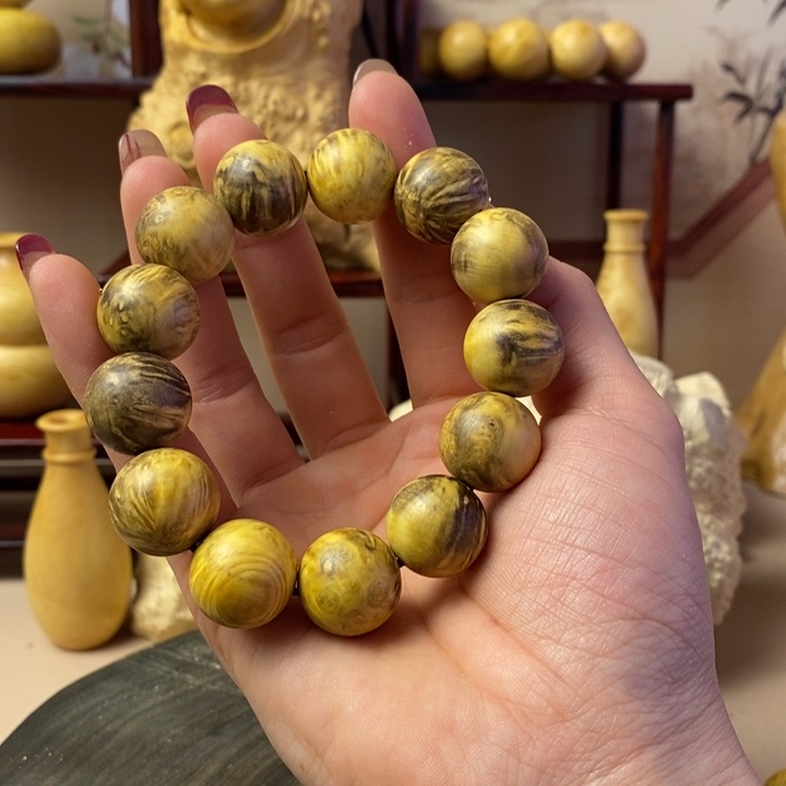 香榧木古**香黄杨木手把件