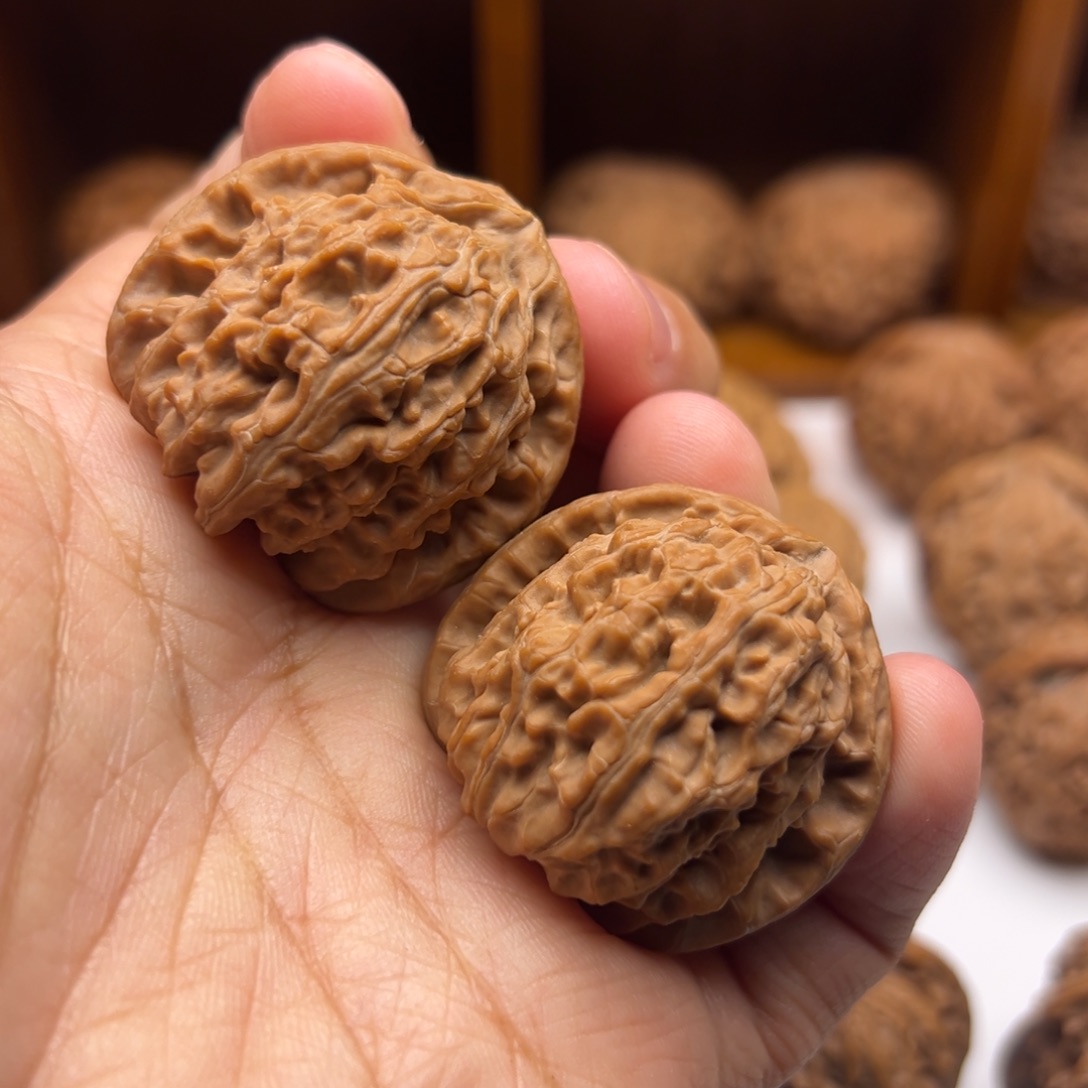 吊坠文玩核桃37全品三角白丑