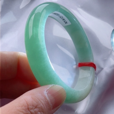 翡翠手镯未镶嵌正58.8