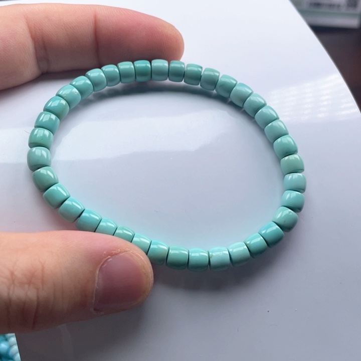 绿松石颈饰未镶嵌