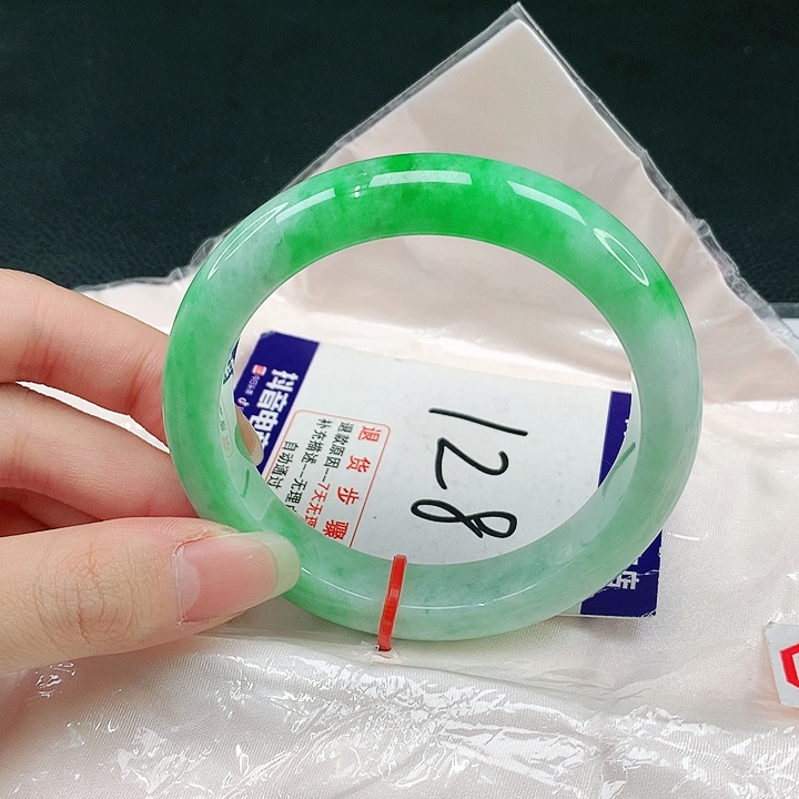 未镶嵌手镯翡翠翡翠手镯