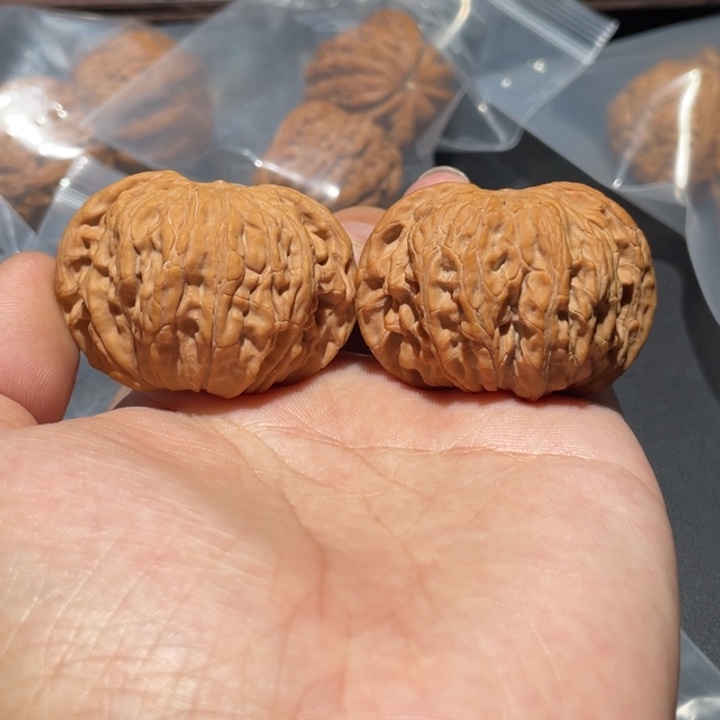 文玩核桃吊坠45蝴蝶正磨