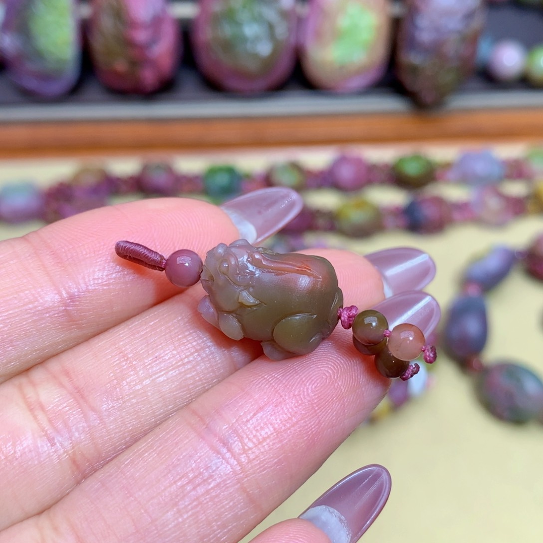 玛瑙挂件未镶嵌盐源