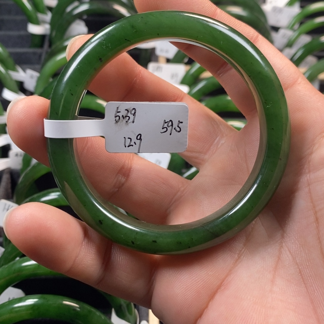 和田玉（碧玉）未镶嵌手镯59