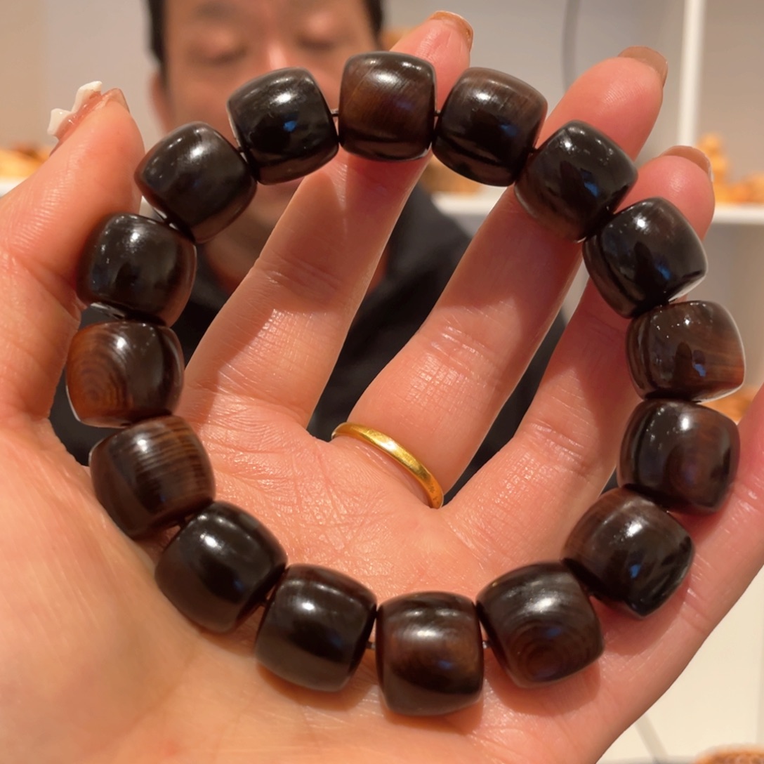 【闪购商品】柏木（崖柏）A*C1314雷击木手串