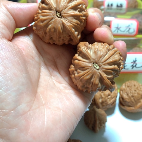 文玩核桃吊坠D****E磨盘