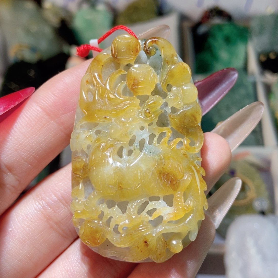 翡翠颈饰未镶嵌翡翠