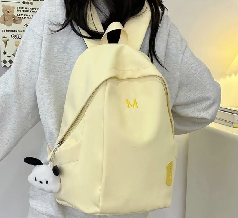 韩版书包女大学生简约轻便外出通勤旅游背包女户外休闲逛街双肩包
