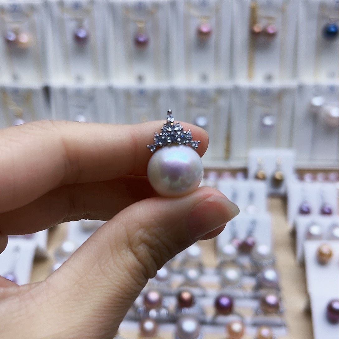 淡水珍珠颈饰合金