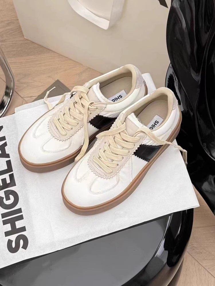 诗歌兰厚底德训鞋女2025真皮时尚百搭轻便拼色休闲运动板鞋58-201