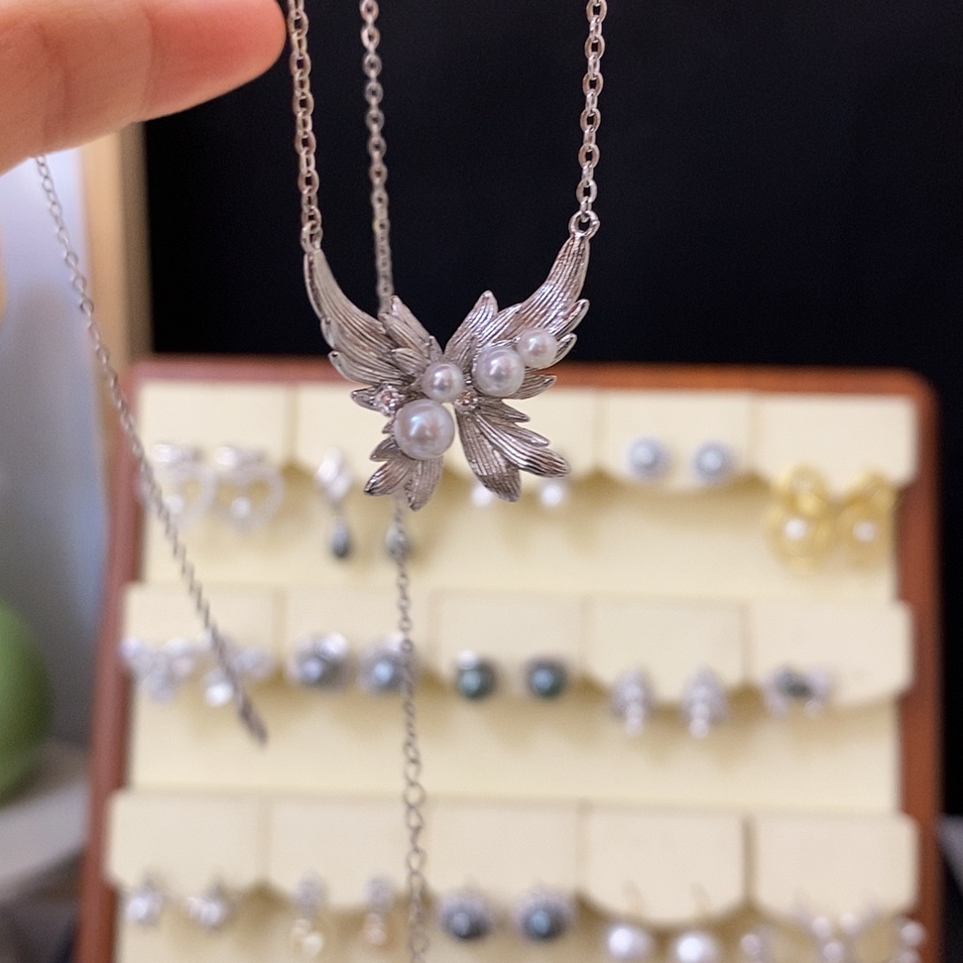 银S925镶嵌淡水珍珠颈饰