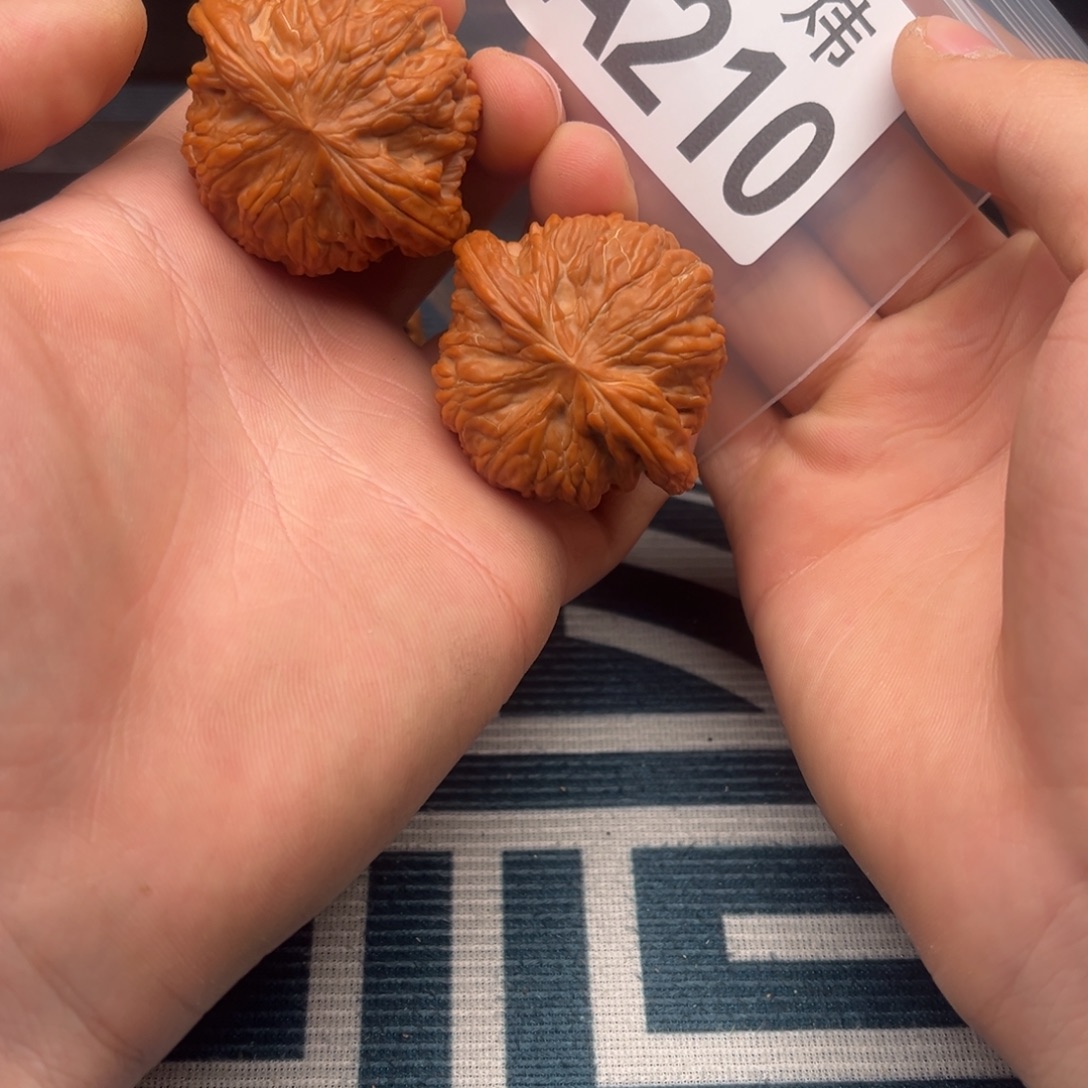 青***蓝吊坠文玩核桃磨盘44