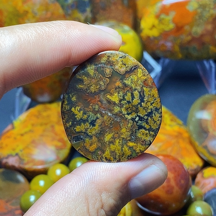 路***平玛瑙/玉髓未镶嵌战国红