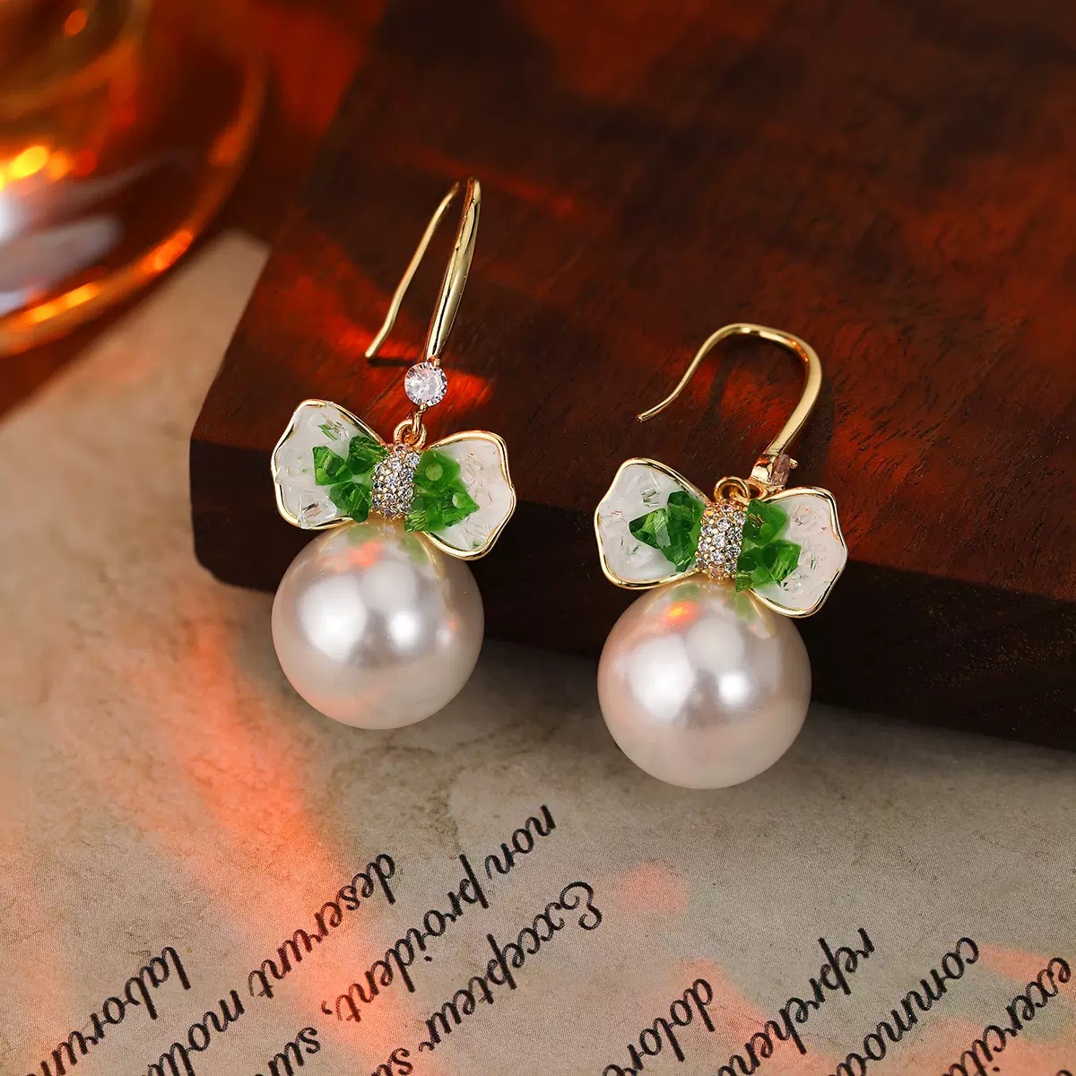 铜合金仿珍珠耳饰  【半天朱霞‌】FEIFEI 高级百搭轻奢耳饰~L246