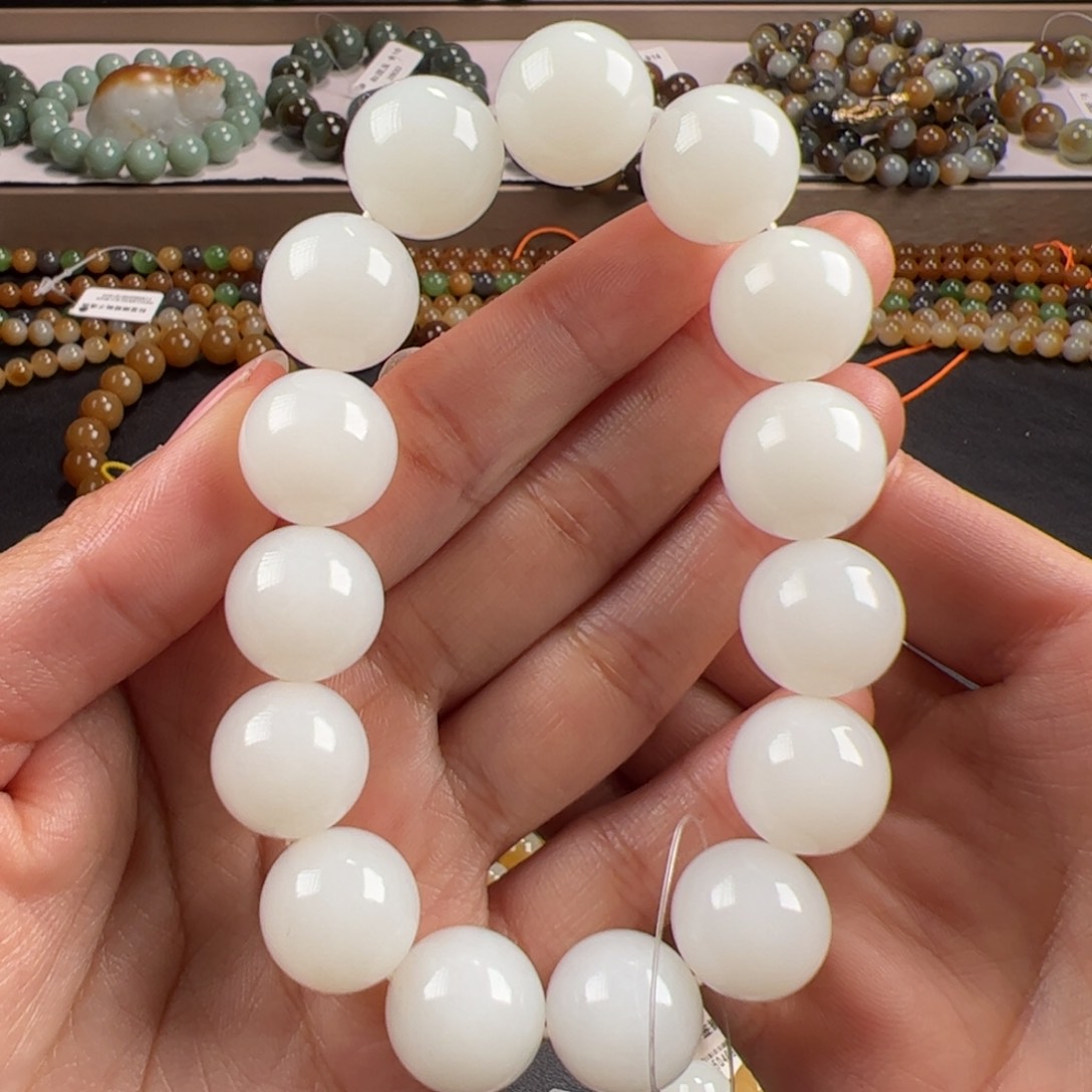 和田玉手链未镶嵌