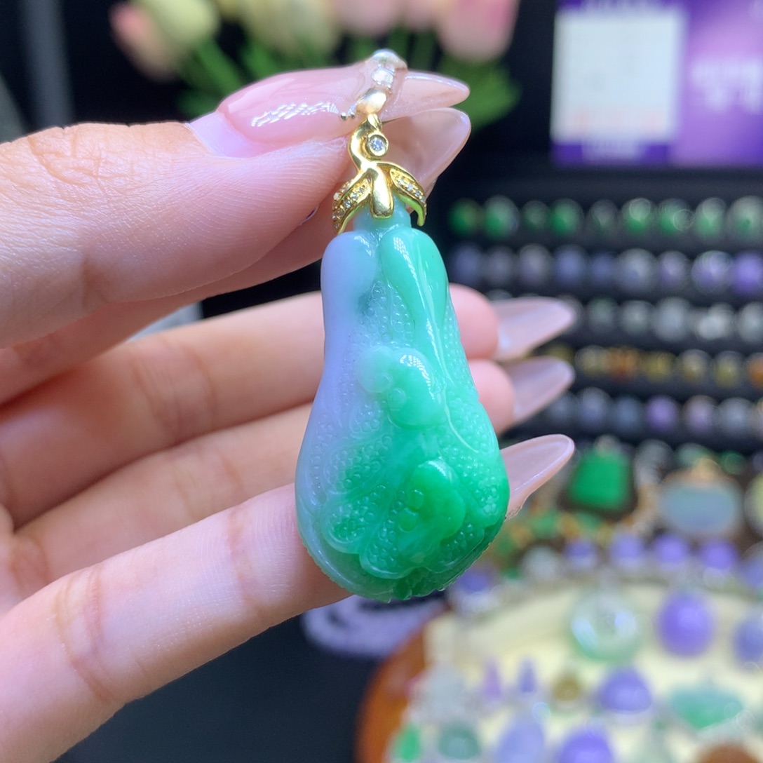 翡翠18K金镶嵌颈饰天然