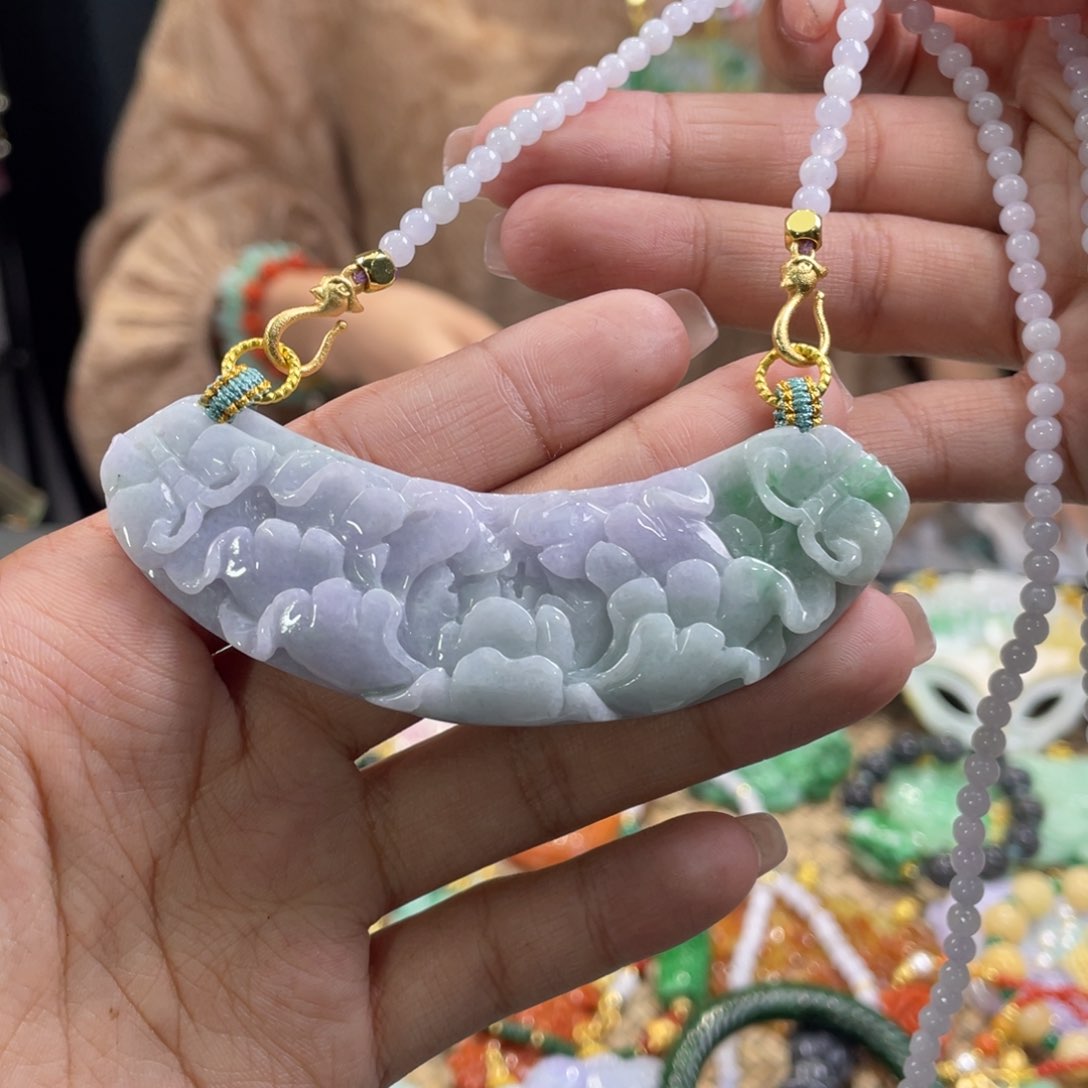 翡翠颈饰未镶嵌代编织